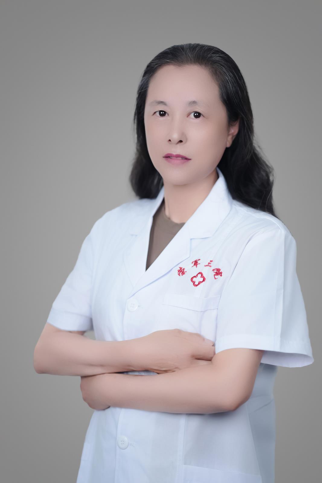 杨华.jpg