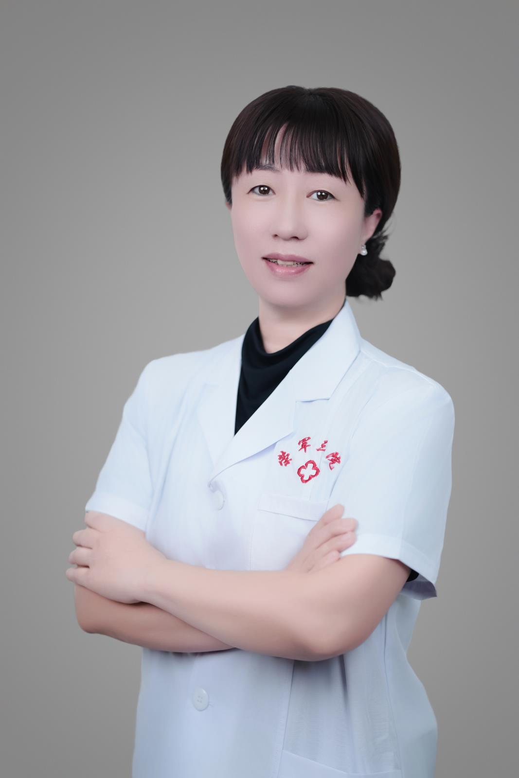 黄悦.jpg