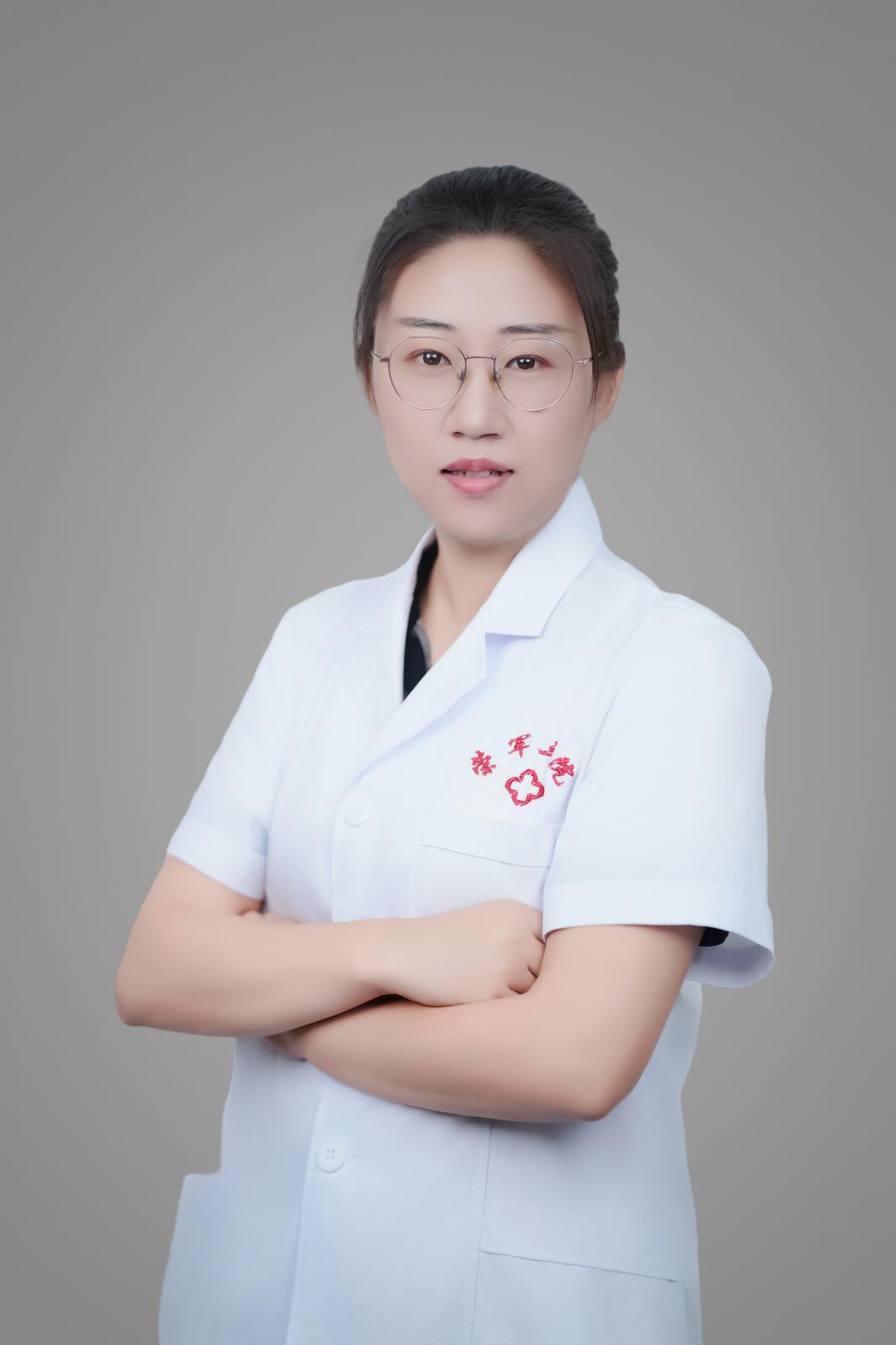范胜楠.jpg