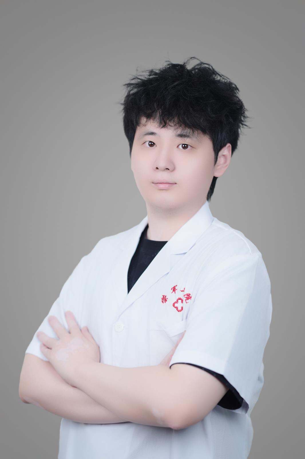 陈祉成.jpg