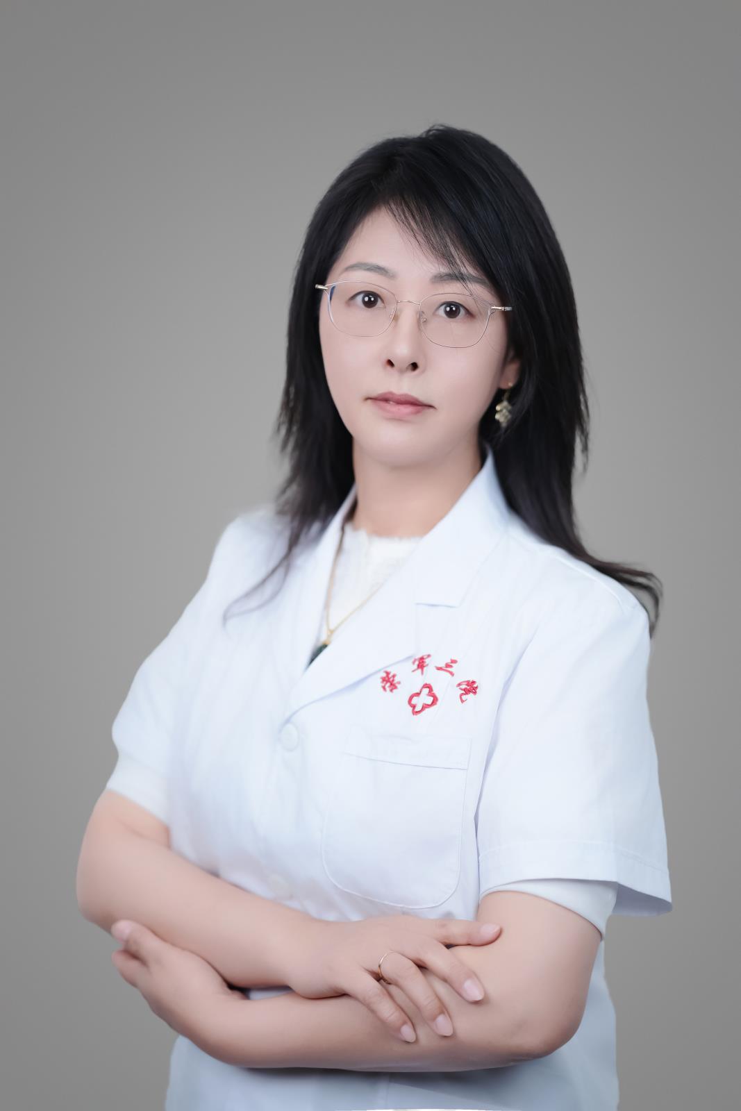 牛迎春.jpg