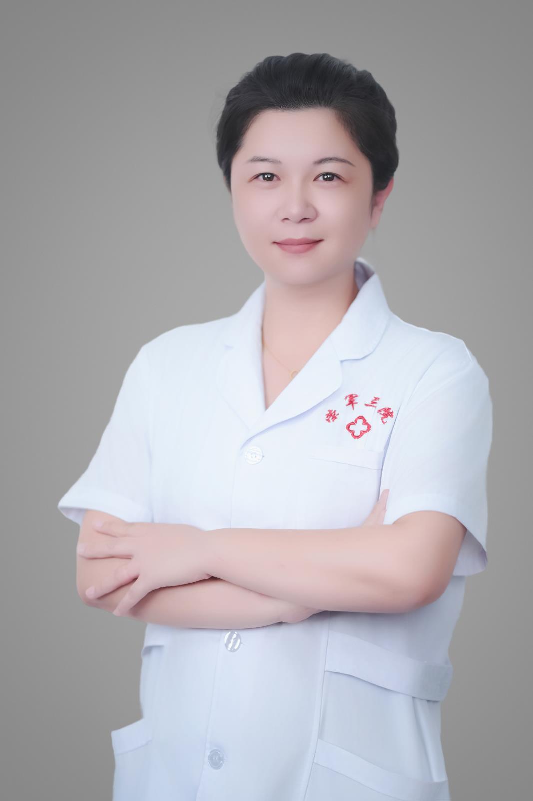 孙铭哲-护士长.jpg